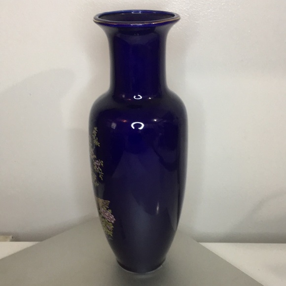 Beautiful Vintage Cobalt Blue Japanese Peacock Vase - Picture 2 of 6
